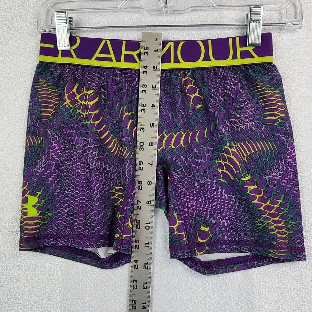 Under Armour Girls S Purple Snakeskin HeatGear Compression Shorts Athletic Gym